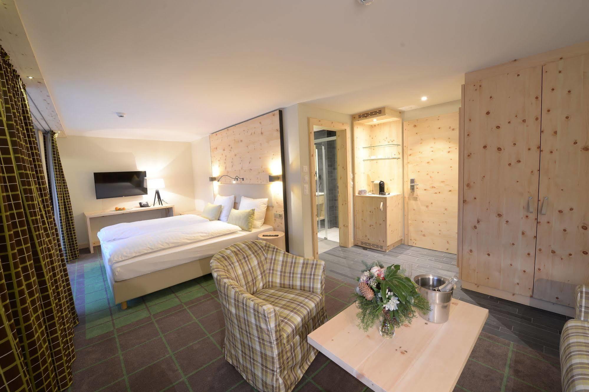 Alpenhotel Fleurs De Ζερμάτ Εξωτερικό φωτογραφία